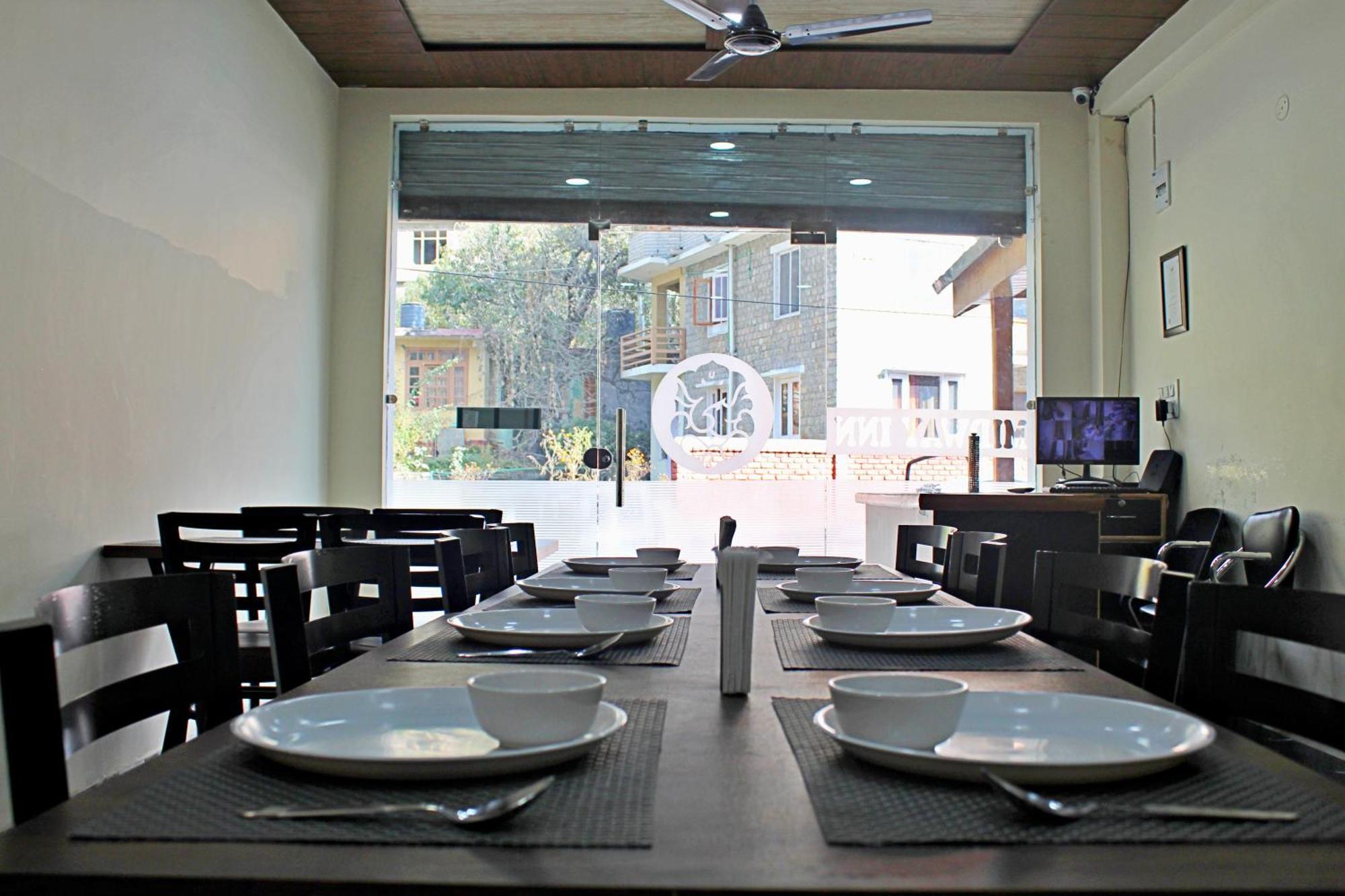 The Richie Royal Inn Manāli Buitenkant foto