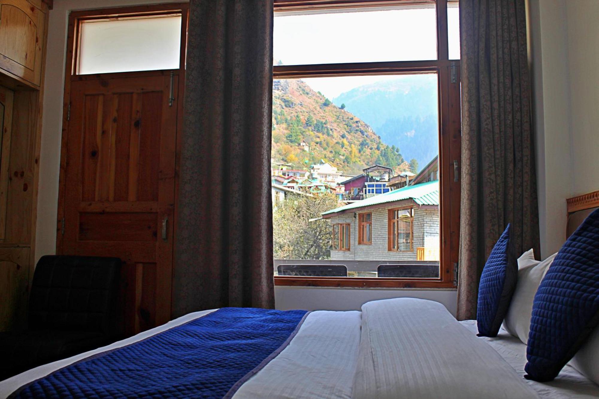 The Richie Royal Inn Manāli Buitenkant foto